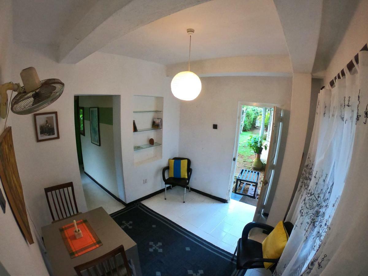 Anne'S Maisonnette Galle Exterior photo